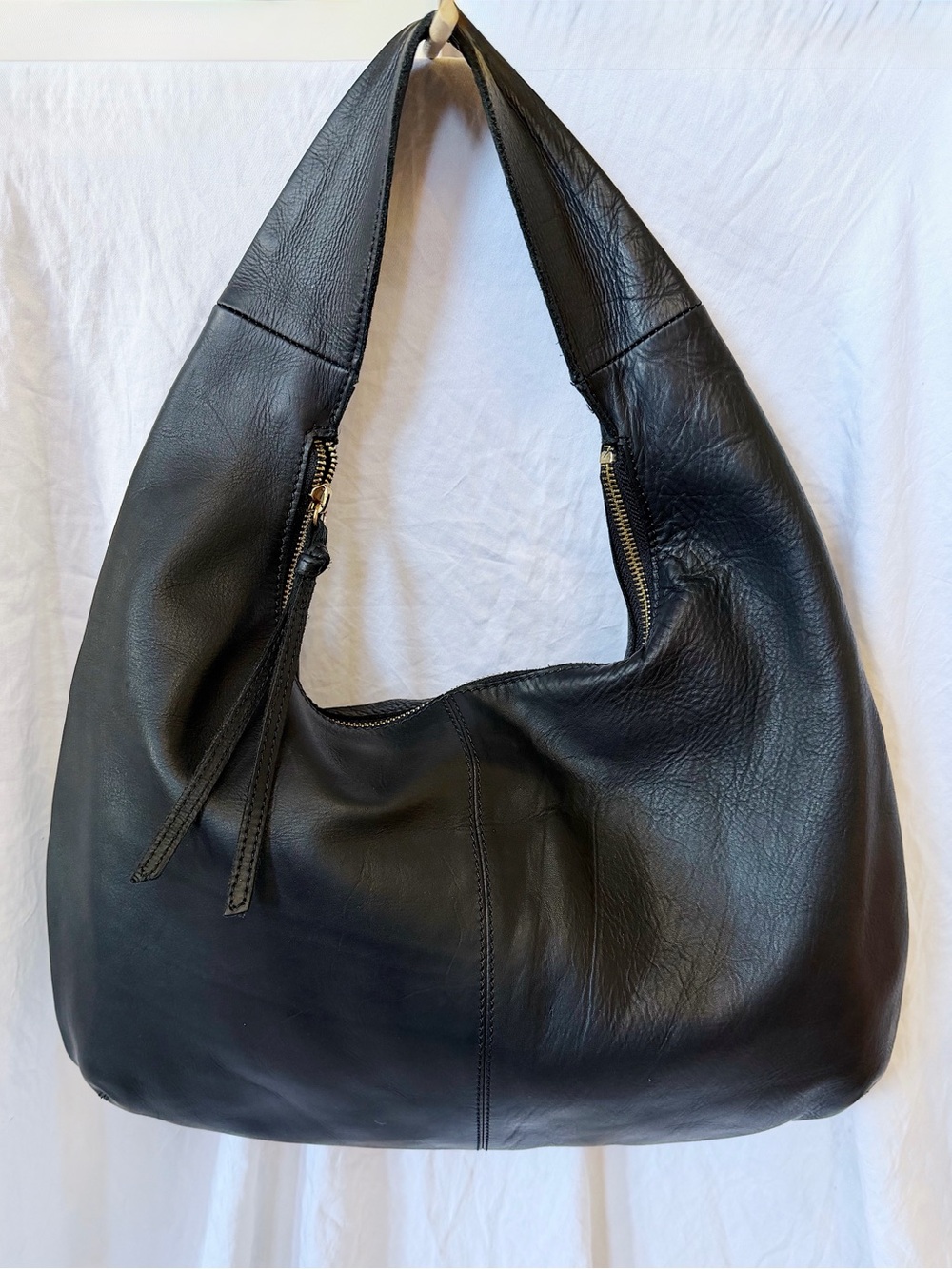 🖤Margot // Black Leather Crescent Hobo Bag🖤